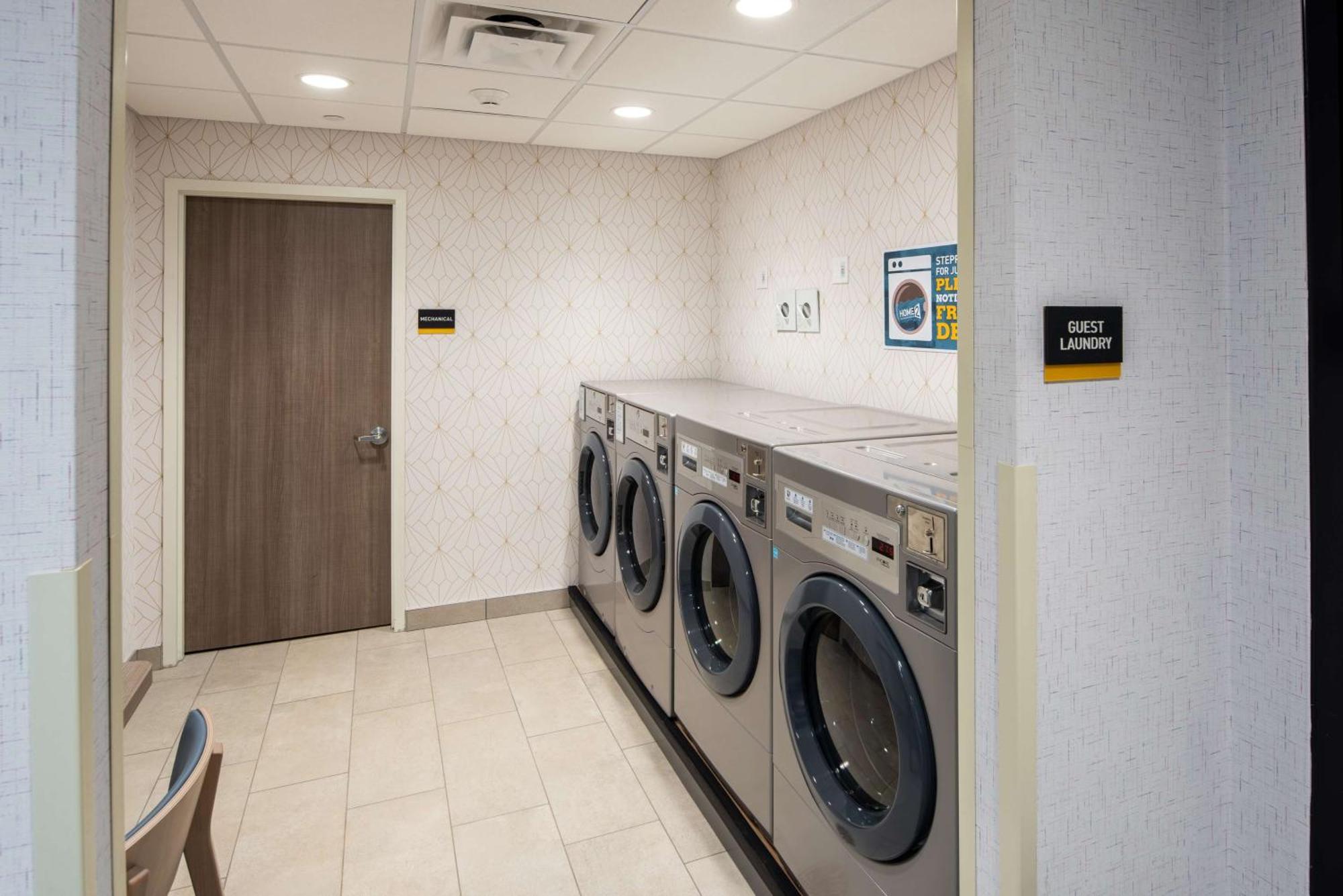 Home2 Suites By Hilton East Haven New Haven ภายนอก รูปภาพ