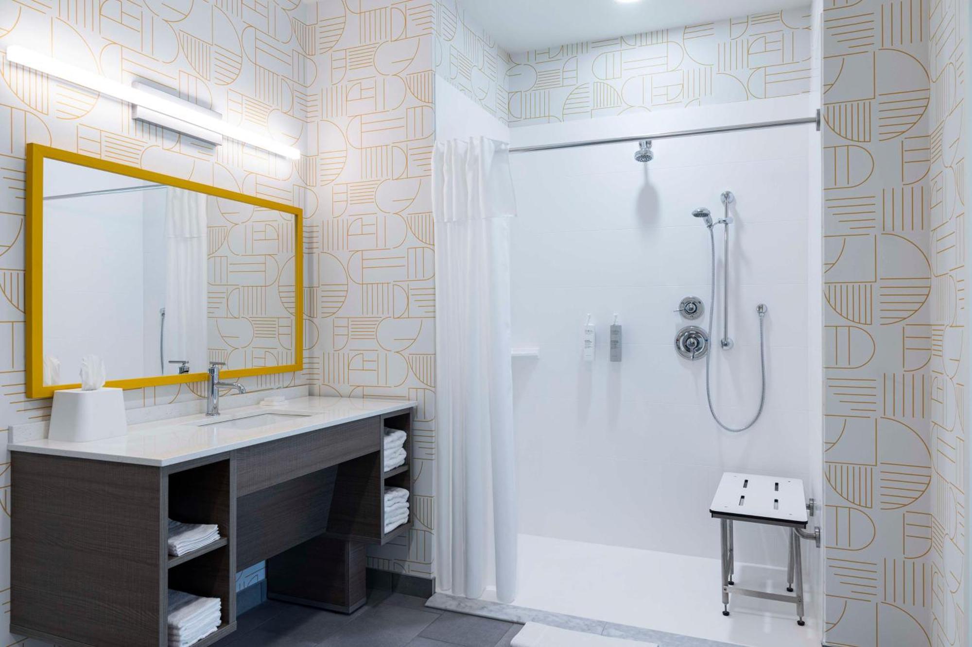 Home2 Suites By Hilton East Haven New Haven ภายนอก รูปภาพ