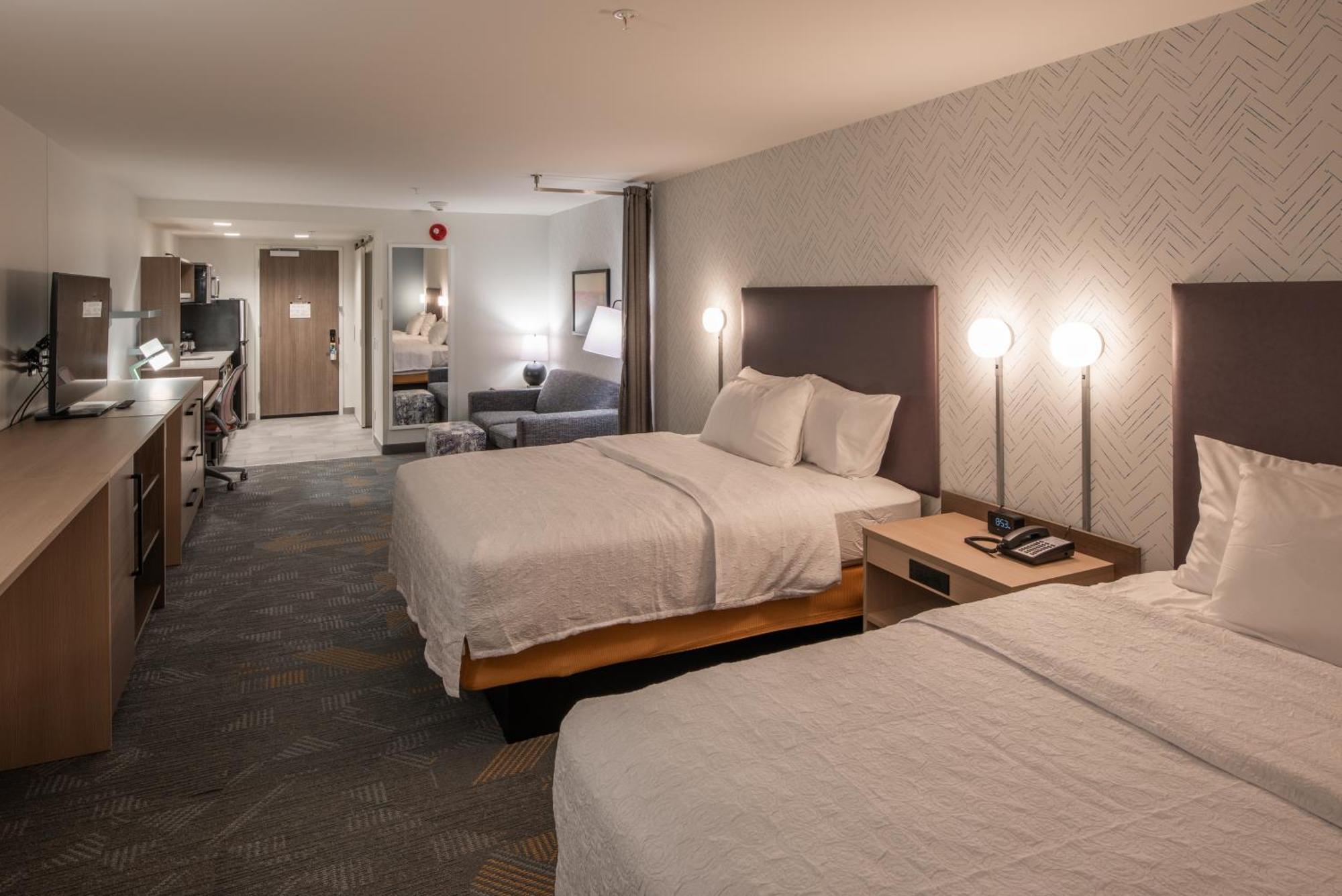 Home2 Suites By Hilton East Haven New Haven ภายนอก รูปภาพ